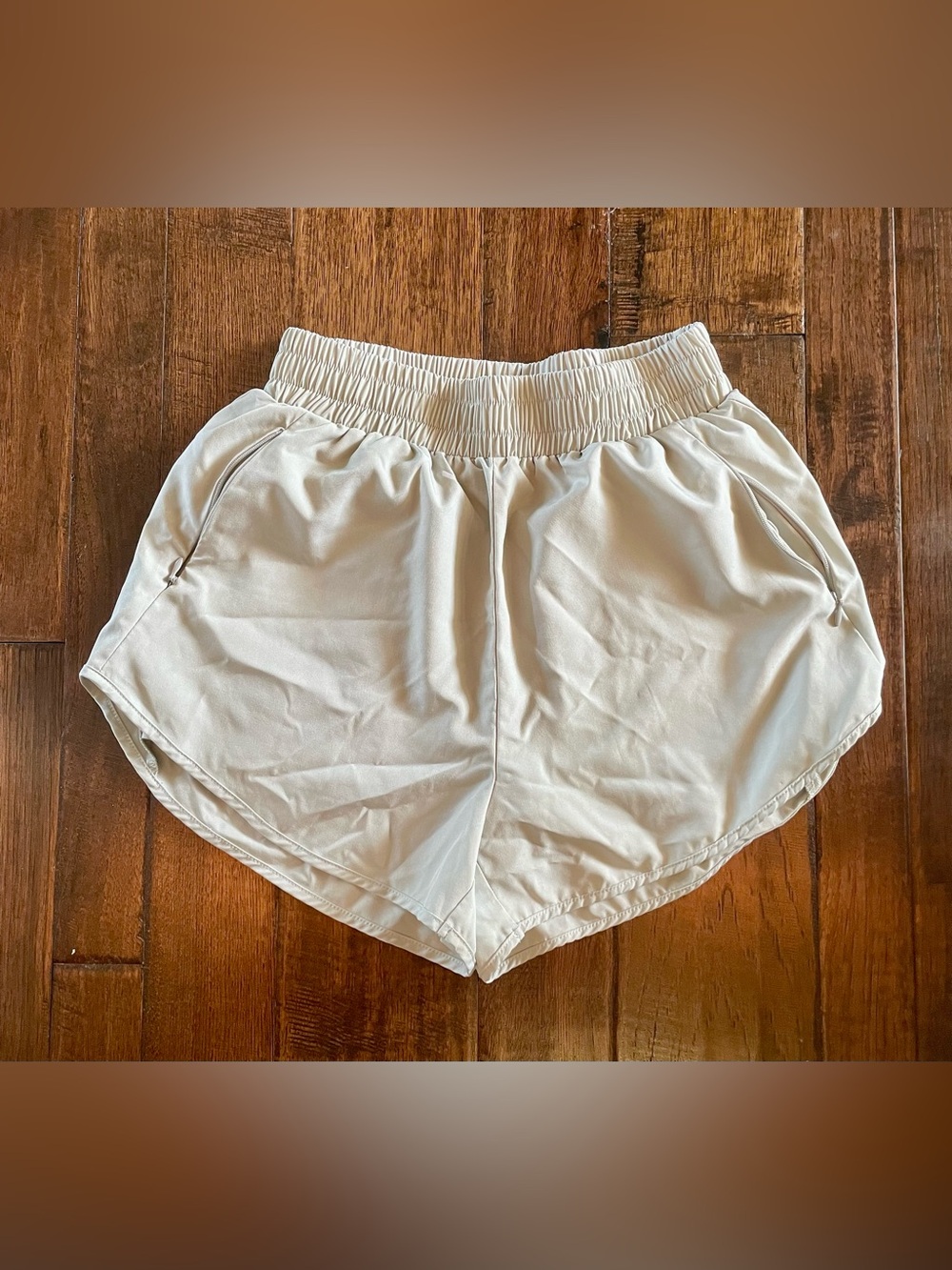 SHEIN Light Gray Lightweight Athletic Shorts with Elastic Waist